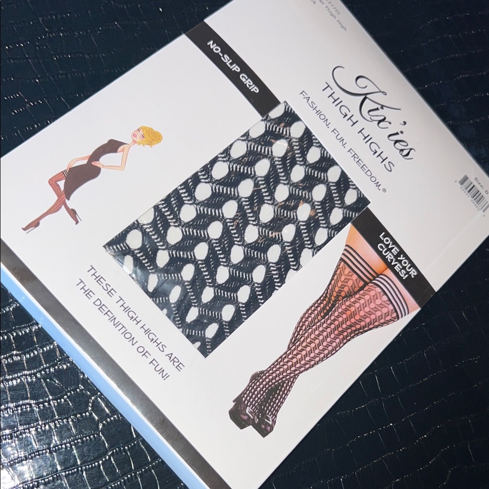 RARE KIX’IES Mimi Circle Fishnet Thigh Highs - Size D (Hard to Find!) 🖤